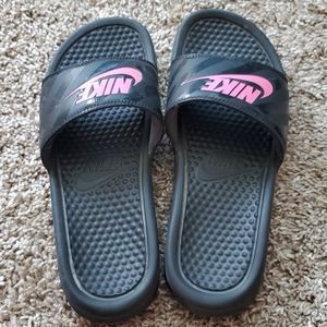 Nike Benassi Slides - Size 9